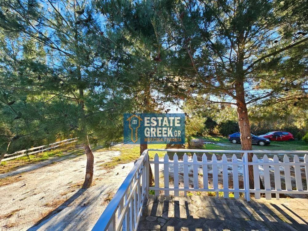 ★ Renovation 2023 ★ 8 rooms ★ Plot 2560 ★ Swimming pool  