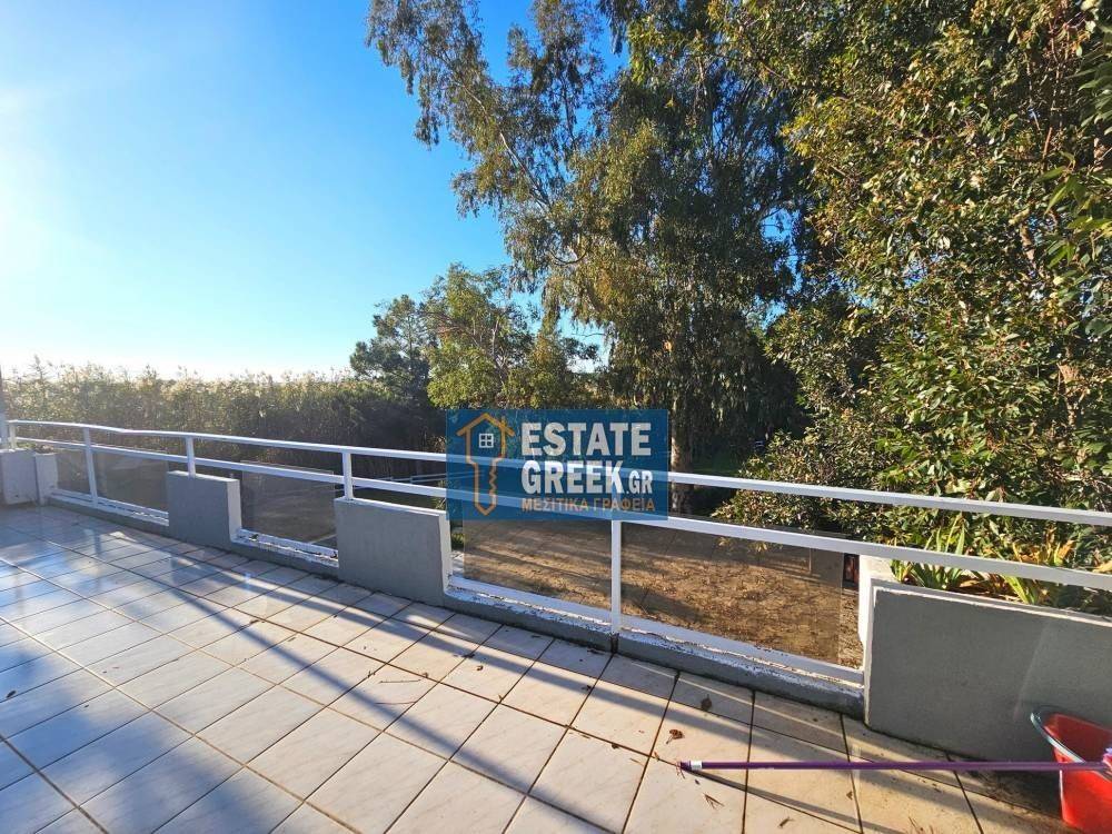 ★ Renovation 2023 ★ 8 rooms ★ Plot 2560 ★ Swimming pool  