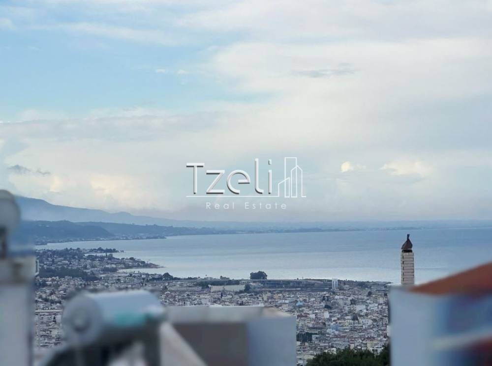 Θέα απο μπαλκόνι