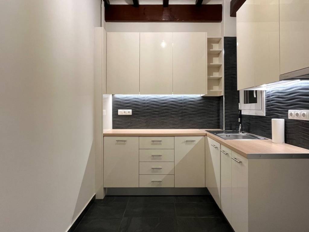 fokionos_negri_residential_apartment_for_sale