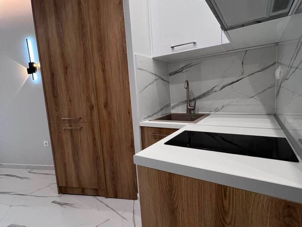 Οπίσθιο 85.000€