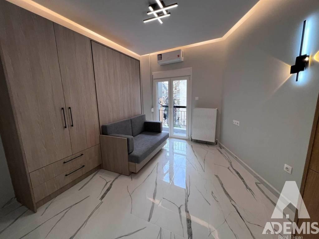 Οπίσθιο 85.000€