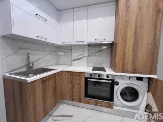 Εμπρόσθιο 105.000€