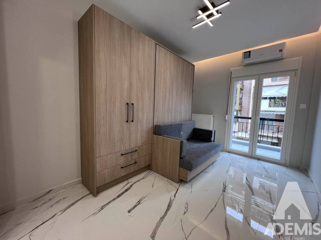 Εμπρόσθιο 105.000€