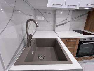 Εμπρόσθιο 105.000€