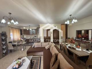 Saloni,koyzina,mpanio,apotheke