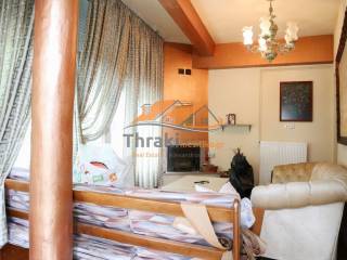 Ημιυπαίθριος Χώρος