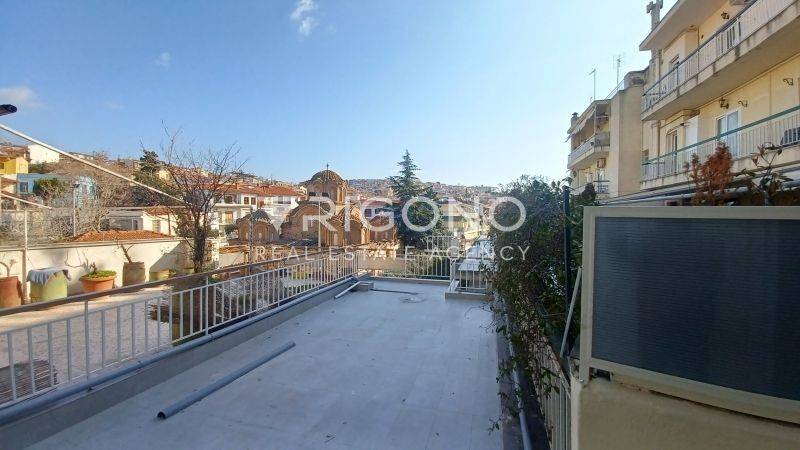 Θέα από μπαλκόνι