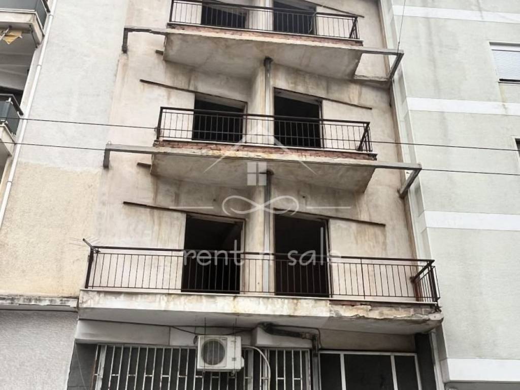 Είσοδος οικοδομής