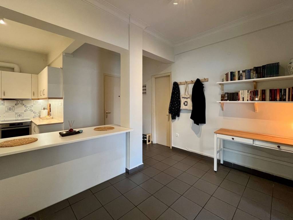 exarcheia_residential_apartment_for_sale