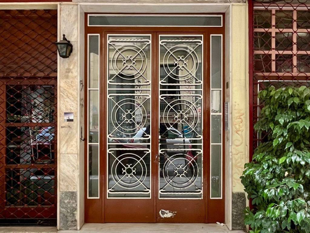 exarcheia_residential_apartment_for_sale