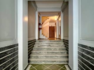 exarcheia_residential_apartment_for_sale