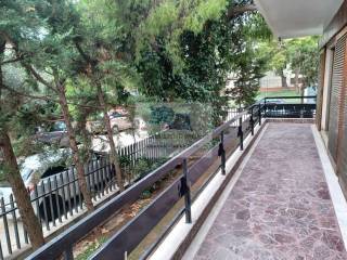 SIDE VERANDA