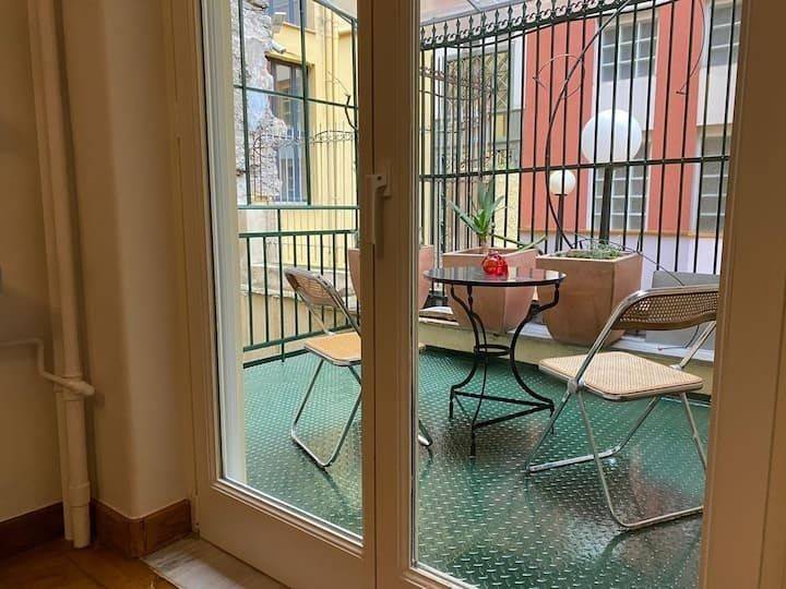 Εσωτερικοι χώροι