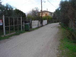 Πρόσωπο στην Δημοτική Οδό