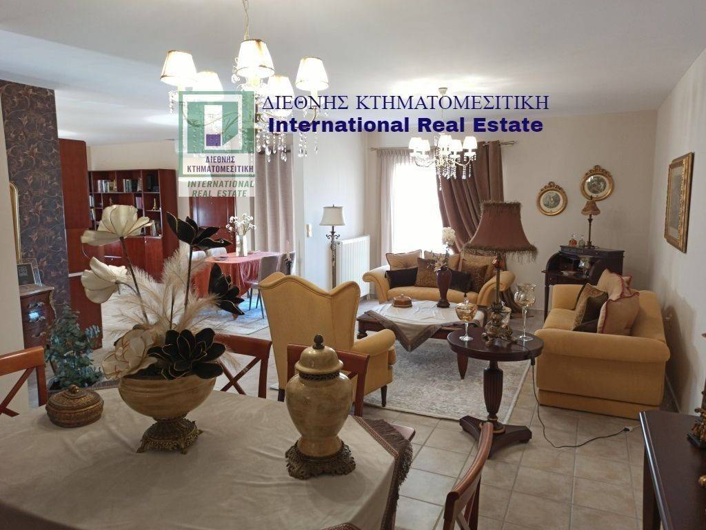 ENIAIOS CHOROS SALONI-TRAPEZARIA