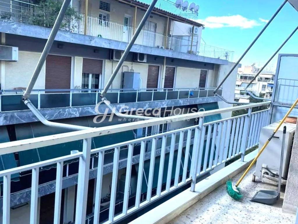 Προς Πώληση Φωτεινό Διαμέρισμα στο Παγκράτι – Πλατεία Μεσολο