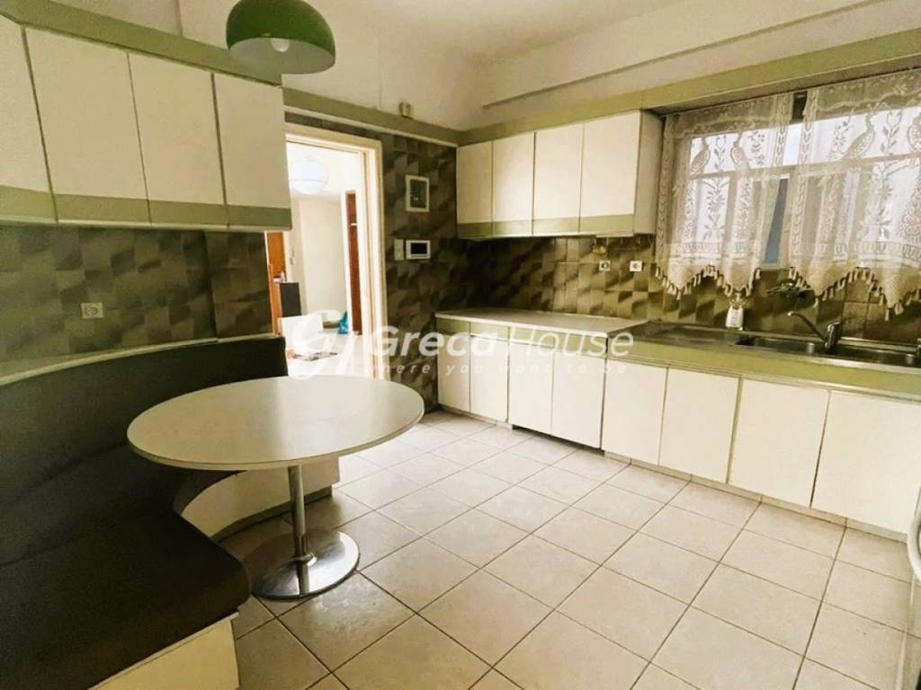 Προς Πώληση Φωτεινό Διαμέρισμα στο Παγκράτι – Πλατεία Μεσολο