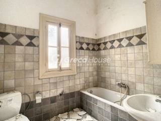 Listed Building in Agios Panteleimonas – Ideal Opportunity