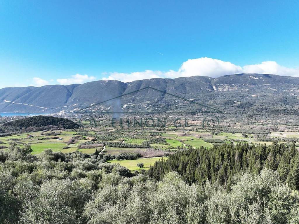 E thea apo to agrotemachio