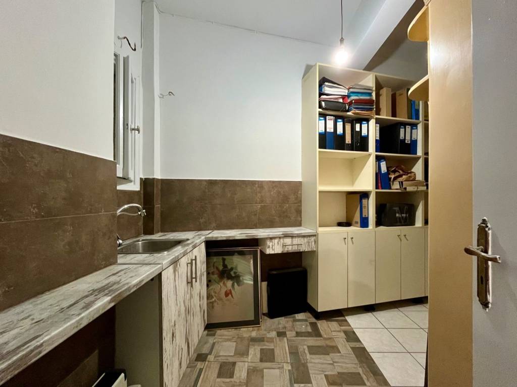 exarcheia_residential_apartment_for_sale