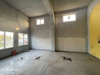 Forumland Real Estate, επαγγελματικός χώρος