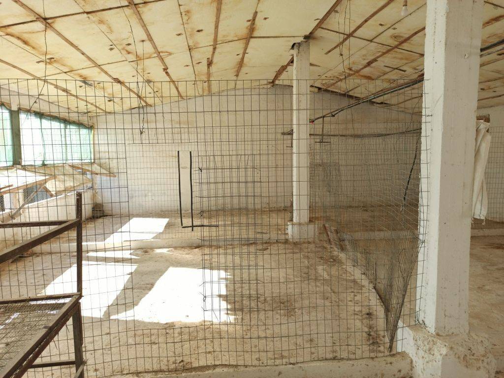 TMEMA APO TO ESOTERIKO TON KTERION