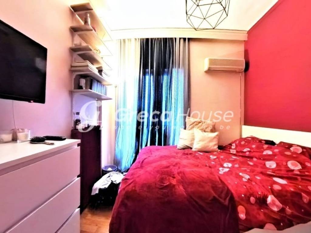 Large Apartment for Sale in Kypseli Fokionos Negri