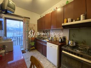 Μεγάλο Διαμέρισμα προς Πώληση στην Κυψέλη Φωκίωνος Νέγρη