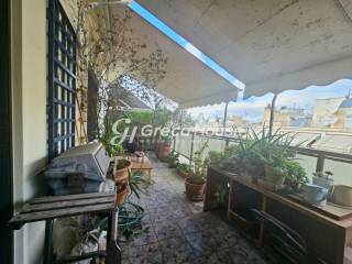 Μεγάλο Διαμέρισμα προς Πώληση στην Κυψέλη Φωκίωνος Νέγρη