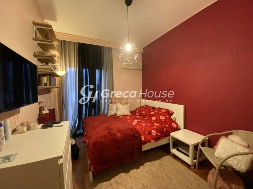 Μεγάλο Διαμέρισμα προς Πώληση στην Κυψέλη Φωκίωνος Νέγρη