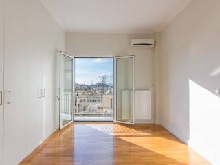 2nd bedroom- Acropolis view