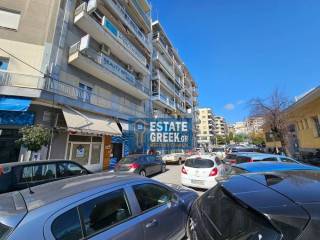 ★ Σε κεντρικό δρόμο ★ Κατάλληλο για χώρο τέχνης, καφετέρια ★ 3 επίπεδα ★