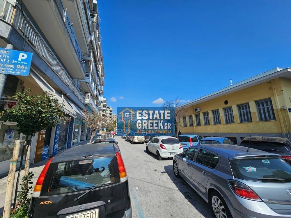 ★ Σε κεντρικό δρόμο ★ Κατάλληλο για χώρο τέχνης, καφετέρια ★ 3 επίπεδα ★