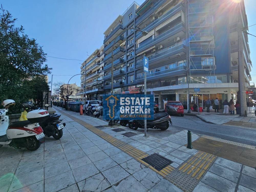 ★ Σε κεντρικό δρόμο ★ Κατάλληλο για χώρο τέχνης, καφετέρια ★ 3 επίπεδα ★