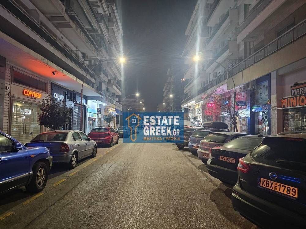 ★ Σε κεντρικό δρόμο ★ Κατάλληλο για χώρο τέχνης, καφετέρια ★ 3 επίπεδα ★