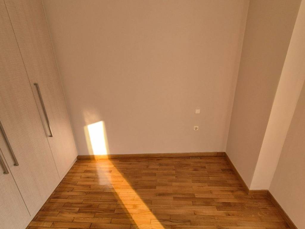 ΥΠΝΟΔΩΜΑΤΙΟ-ΣΑΛΟΝΙ