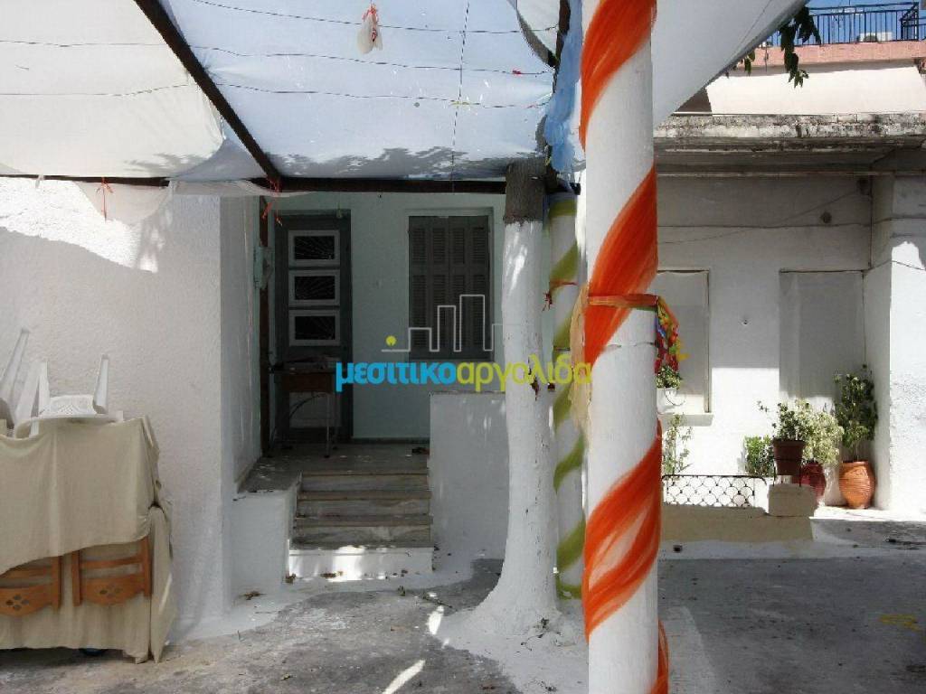 Εσωτερικοι χώροι