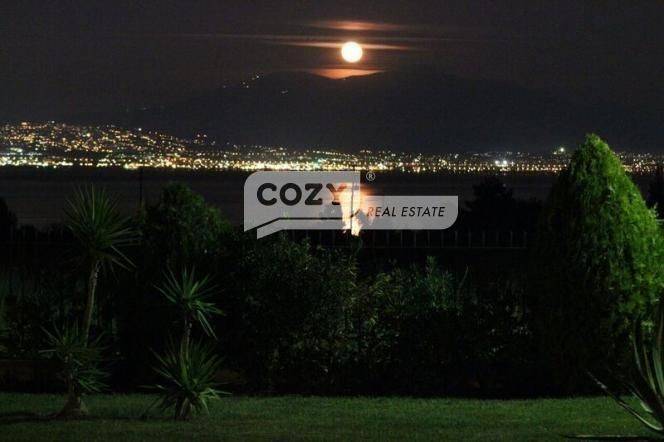 Θέα απο μπαλκόνι