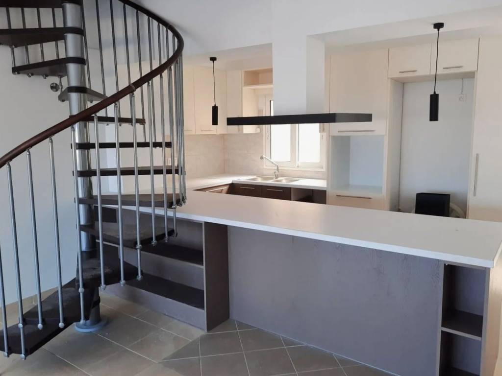 5ος &amp; 6ος ΟΡΟΦΟΣ ΜΕ ΕΣΩΤΕΡΙΚΗ ΣΚΑΛΑ