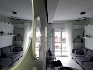 Σαλοκουζίνα,Λεπτομέρειες