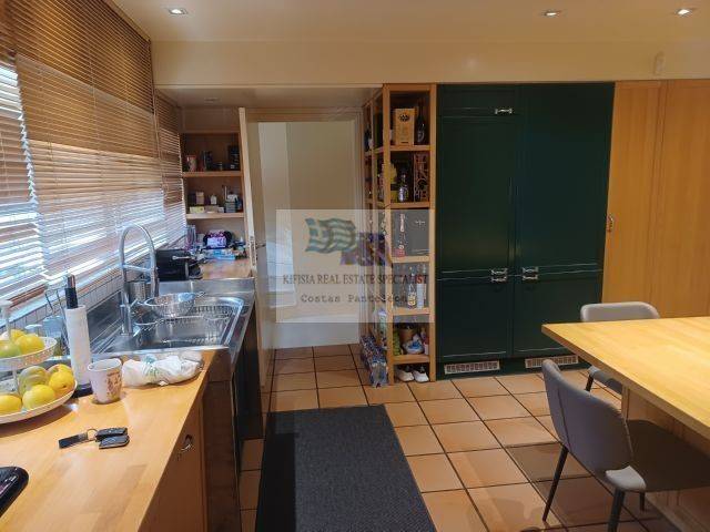 FULLY EQUIPMENT KITCHEN I