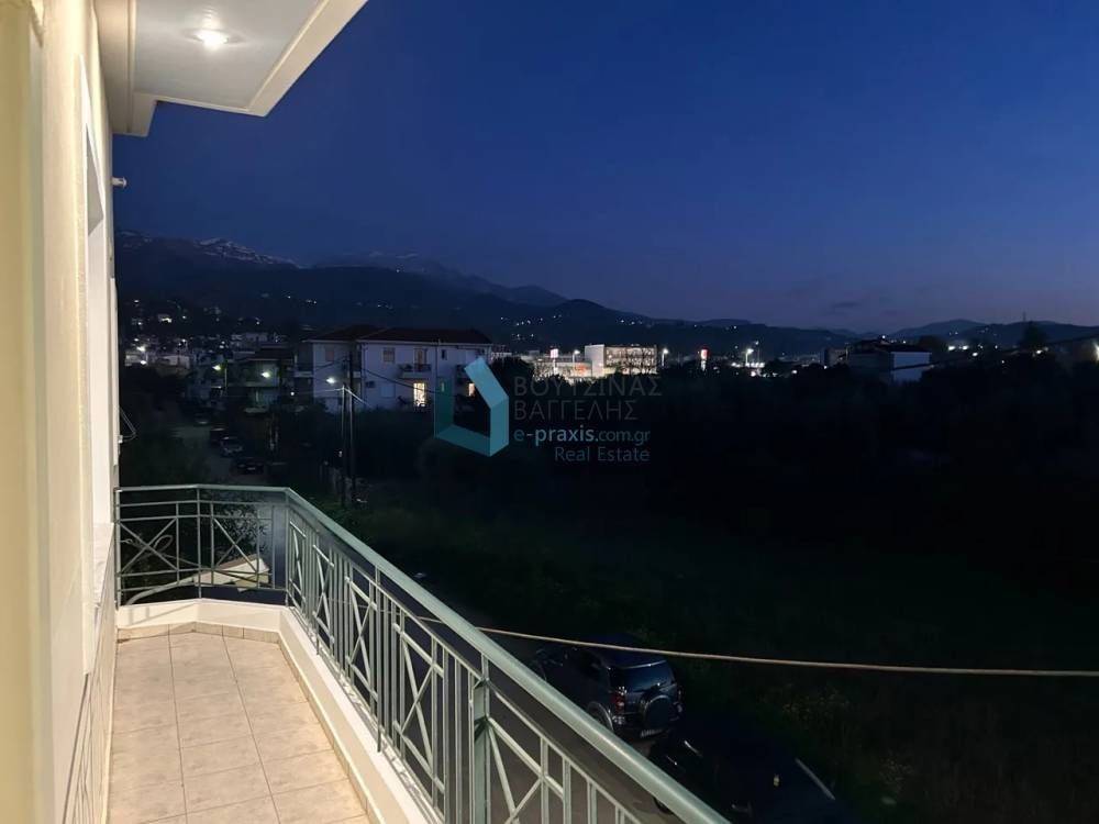 Θέα απο μπαλκόνι