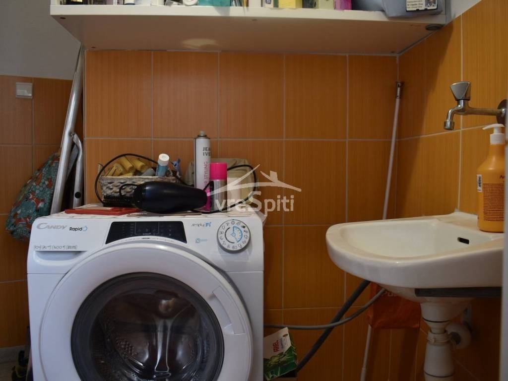 ΕΣΩΤΕΡΙΚΗ ΑΠΟΨΗ ΤΟΥ ΔΙΑΜΕΡΙΣΜΑΤΟΣ