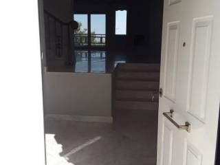 Forumland Real Estate, Είσοδος