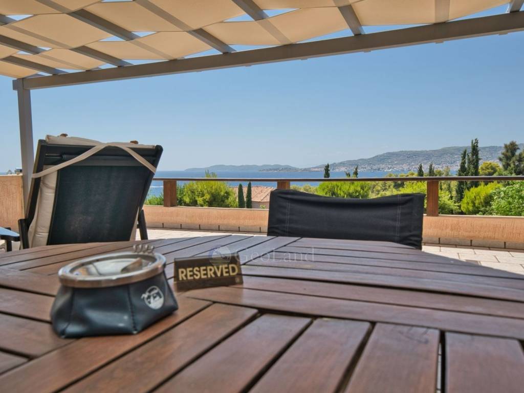 Θέα από μπαλκόνι