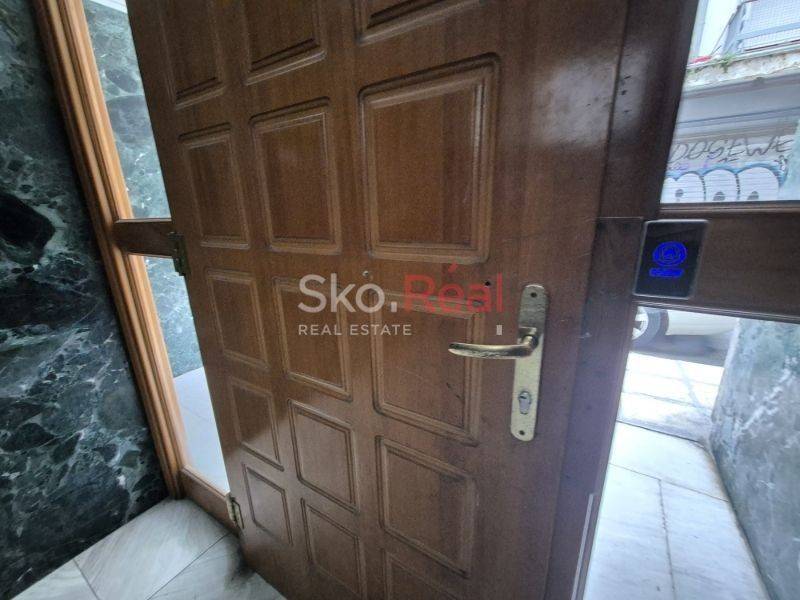 Είσοδος οικοδομής