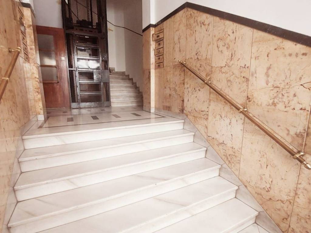 ΕΙΣΟΔΟΣ ΚΤΙΡΙΟΥ