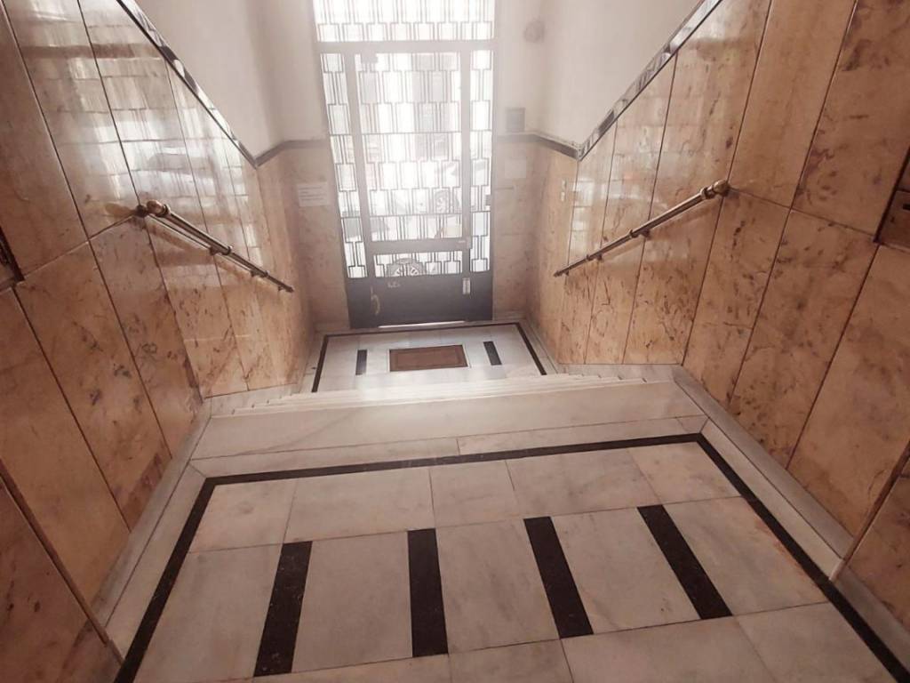 ΕΙΣΟΔΟΣ ΚΤΙΡΙΟΥ