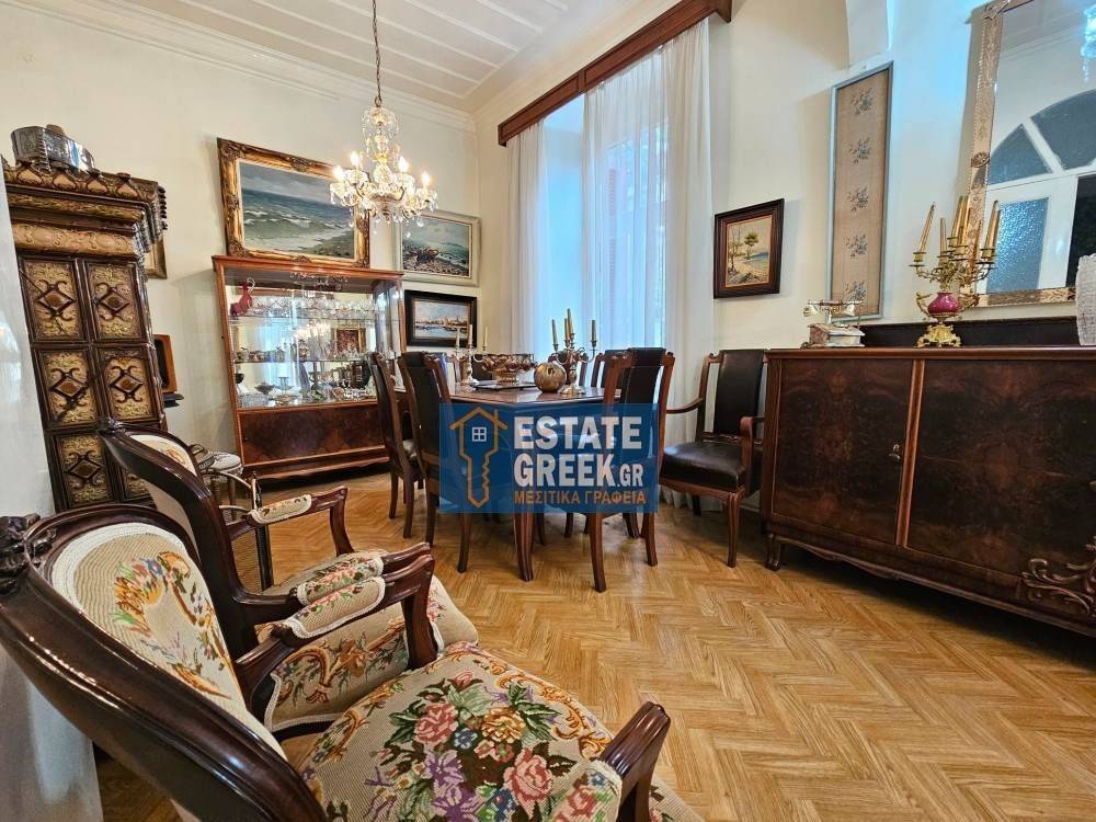 ★ Με κλειστό γκαράζ αποθήκη 55τμ ★ Κήπος 40 μ. ★